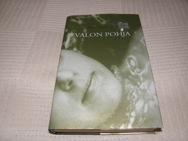 Sari Vuoristo Valon pohja  -sid