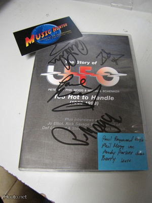 UFO - THE STORY OF DVD NELJÄLLÄ NIMMARILLA !