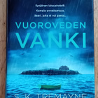 S.K. Tremayne - Vuoroveden vanki - pikkukuva 1