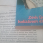 Douglas Adams - Dirk Gentlyn holistinen etsivätoimisto (nid) - pikkukuva 2
