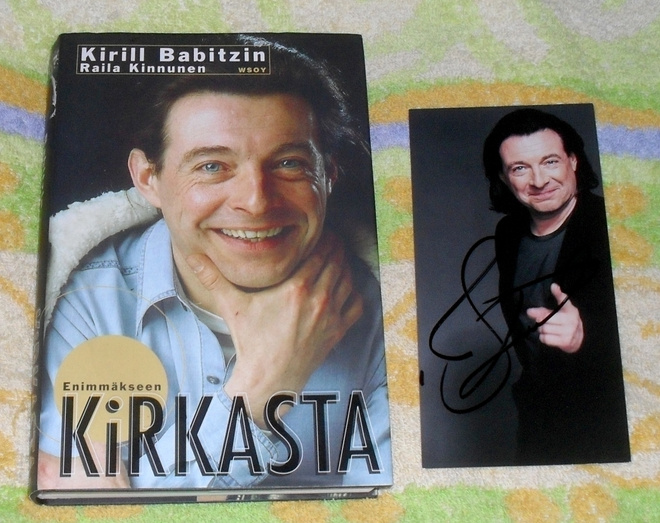 Enimmäkseen Kirkasta + kuvakortti nimmarilla