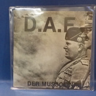 D.A.F. - DER MUSSOLINI EX/EX- FIN -81 1ST PRESS 7" SINGLE - pikkukuva 2