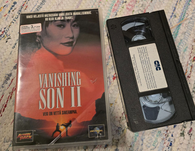 VANISHING SON 2.(kaupanpäälle 1.osa,kanneton)