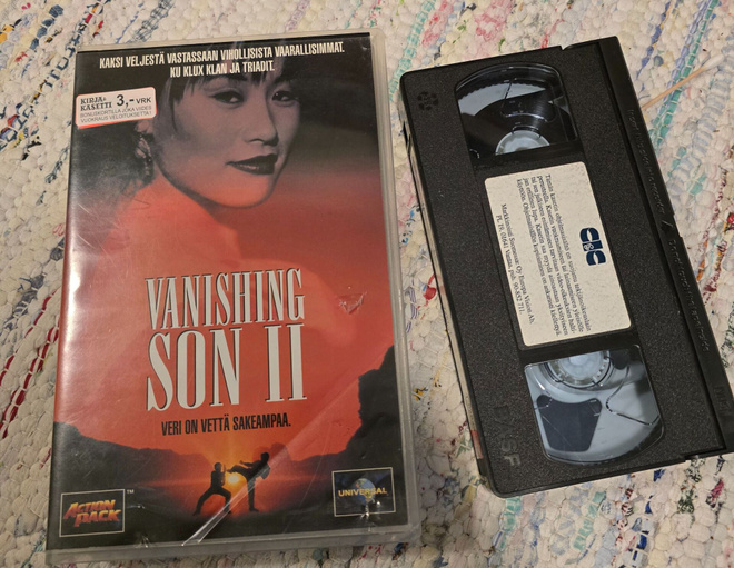 VANISHING SON 2.(kaupanpäälle 1.osa,kanneton)
