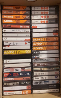 C-Kasetteja 40 kpl Luma, TDK, Hitachi, PHILIPS, BBC
