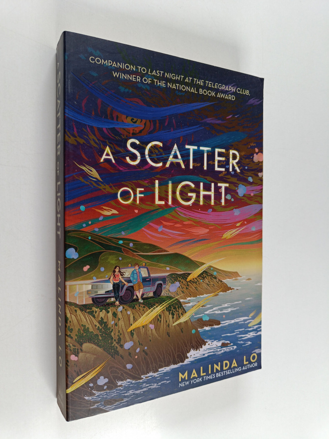 Malinda Lo : A Scatter of Light