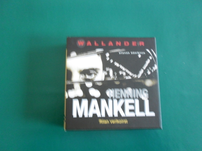 Henning Mankell: Riian verikoirat; äänik. 10 cd