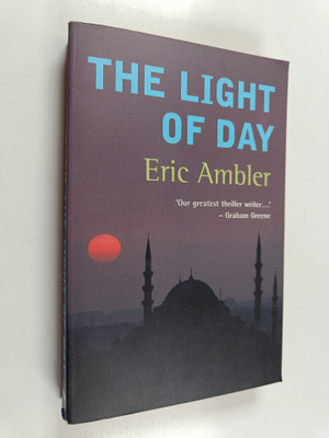 Eric Ambler : The Light of Day