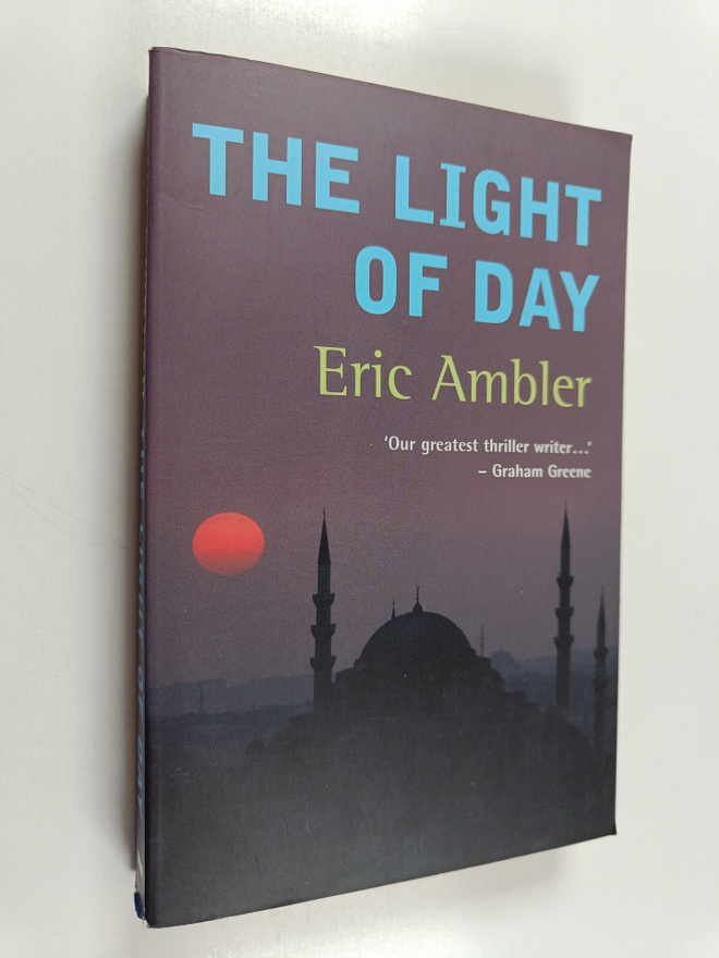 Eric Ambler : The Light of Day