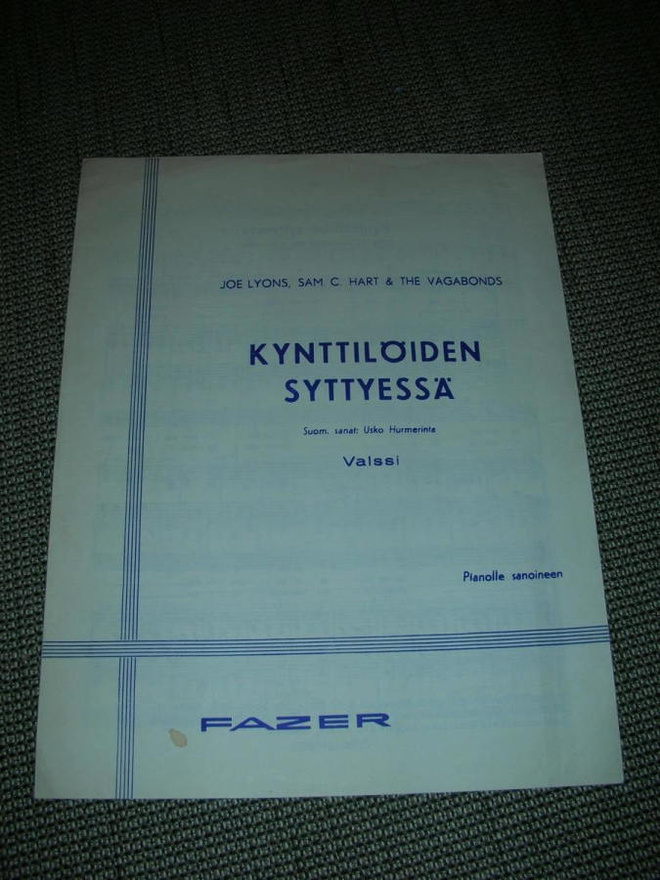 Nuotti Lyons: Kynttilöiden syttyessä