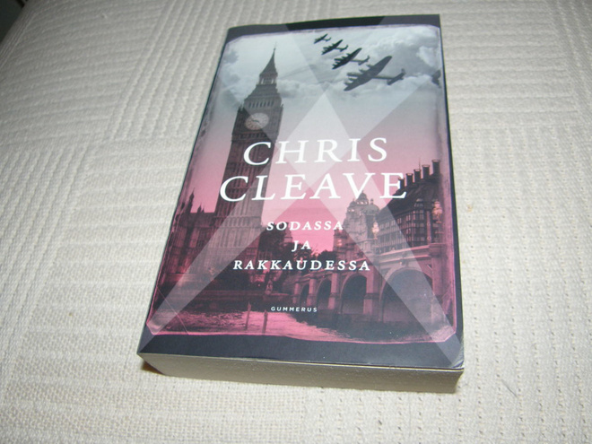 Chris Cleave Sodassa ja rakkaudessa  -pok