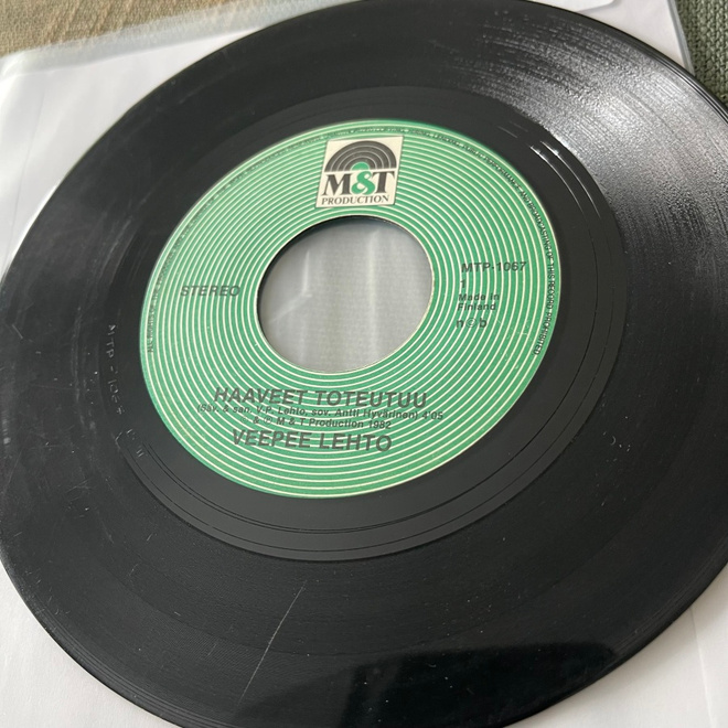 VEEPEE LEHTO: Haaveet toteutuu * Apinatanssi *FIN 1981