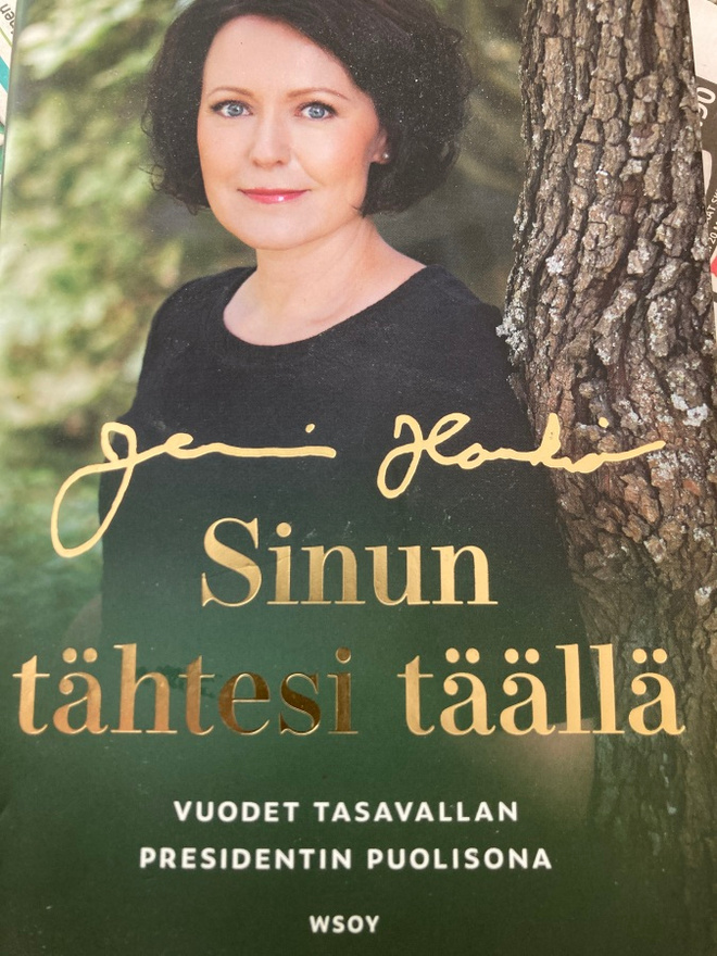 JENNI HAUKIO: SINUN TÄHTESI TÄÄLLÄ