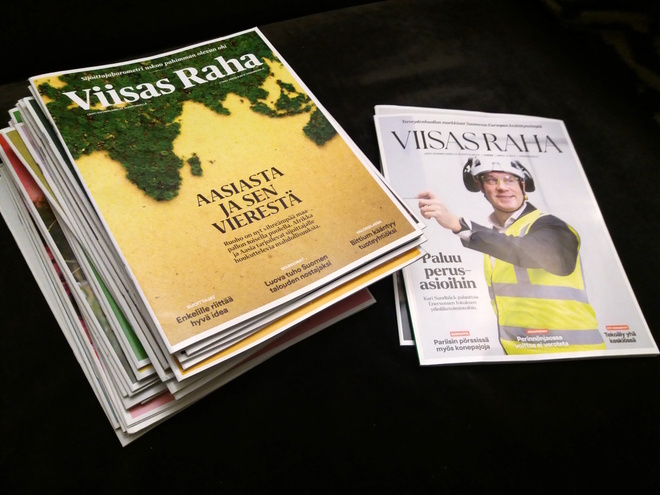 Viisas raha sijoituslehtiä pino