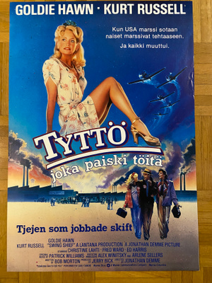 Vanha elokuvajuliste: Tyttö joka paiski töitä
