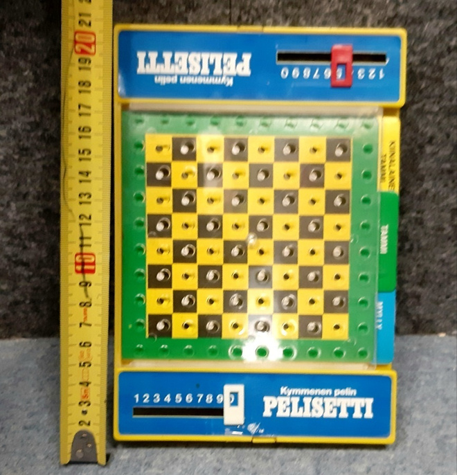 Pelisetti jossa 10 peliä retro /vintage
