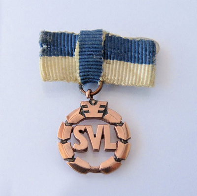 SVL Suomen Vähittäiskauppiaiden Liitto ansiomerkki