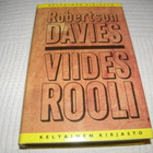 Robertson Davies Viides rooli -sid - pikkukuva 1