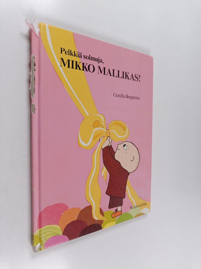 Gunilla Bergström : Pelkkiä solmuja, Mikko Mallikas