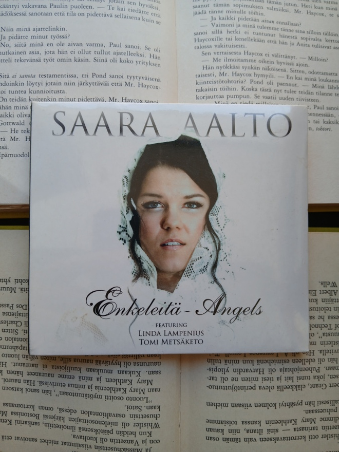 Saara Aalto - Enkeleitä / Angels (CD)