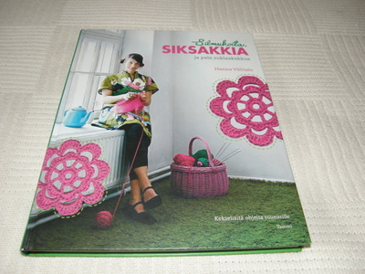 Välitalo Silmukoita, siksakkia ja pala suklaakakkua