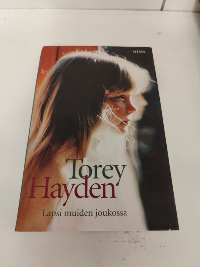 Torey Hayden; Lapsi muiden joukossa