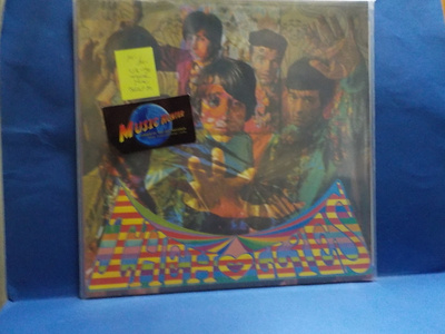 THE HOLLIES - EVOLUTION - M-/M- UK -90 REISSUE LP