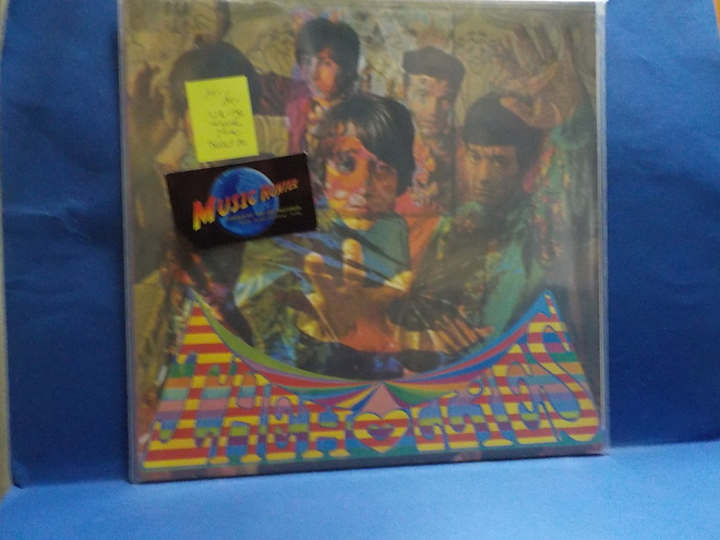 THE HOLLIES - EVOLUTION - M-/M- UK -90 REISSUE LP