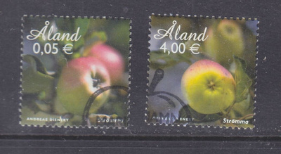 åland 2011 4€ omenat epl.