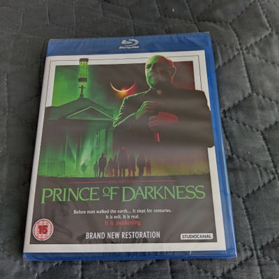 Prince of Darkness - pimeyden valtias Blu-ray **muoveissa**