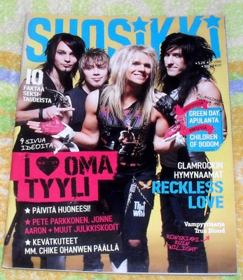 Suosikki 3 / 2010, mukana juliste Green Day / Apulanta