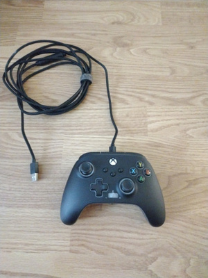 Xbox One langallinen ohjain