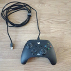 Xbox One langallinen ohjain - pikkukuva 1
