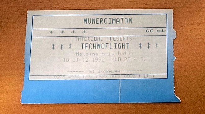 Technoflight 1992 tapahtuman pääsylippu vuodelta 1992