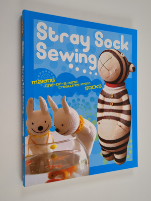 Antoine B. Daniel : Stray sock sewing : making one-of-a-k...