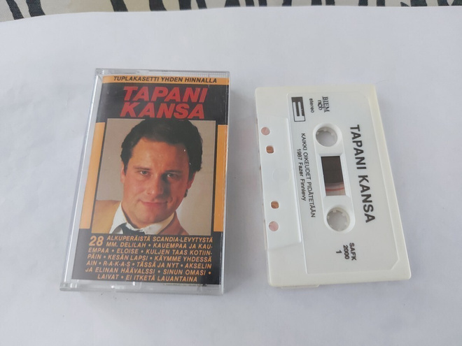 TAPANI KANSA - TUPLA C-KASETTI