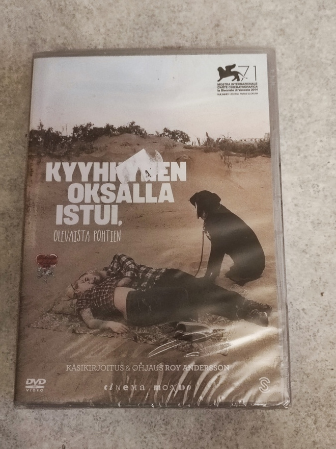 Kyyhkynen oksalla istui, olevaista pohtien UUSI