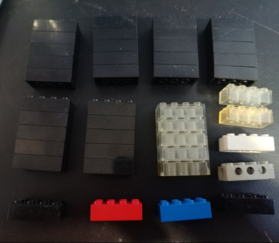 Lego 2 x 4