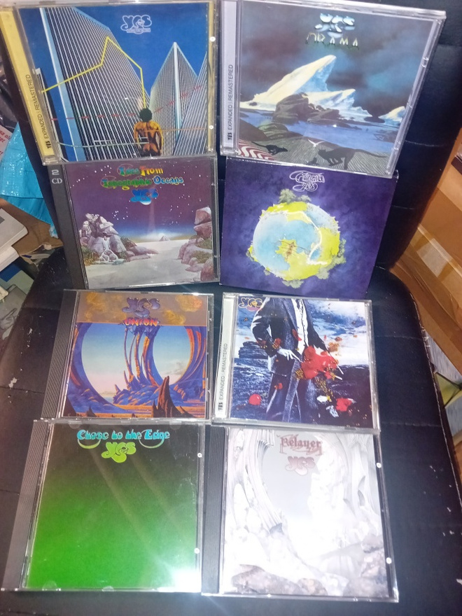 8 kpl cd YES kokoelma  ( SIS POSTIKULU  )