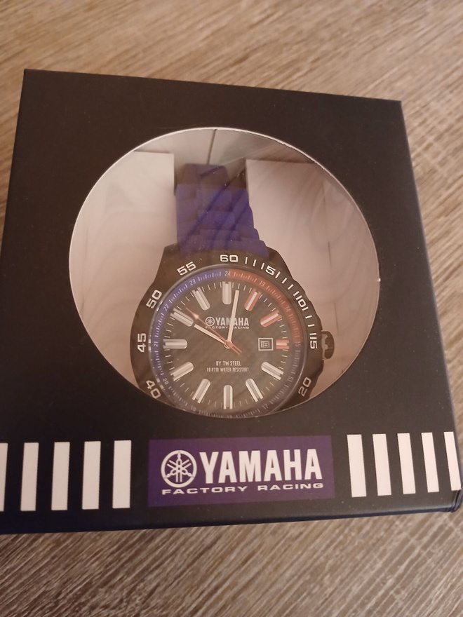 YAMAHA veneilijän kello UUSI