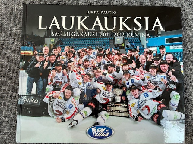 Laukauksia - SM-liiga kuvina 2010-11