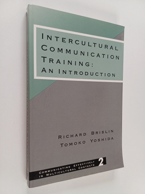 Richard Brislin : Intercultural communication training : ...