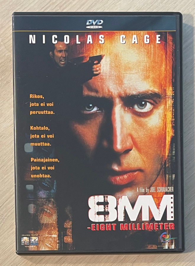 Joel Schumacher: 8 MM (1998) Nicolas Cage, Joaquin Phoenix