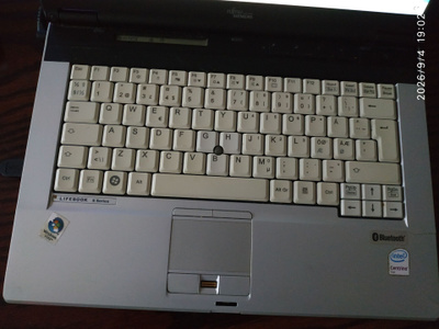Siistikuntoinen kannettava tietokone Fujitsu LifeBook S 7210