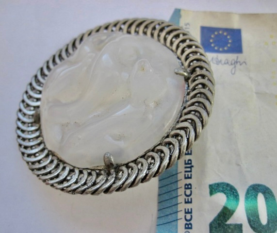 VANHA KOru RIntakoru Design Erikoinen ISO
