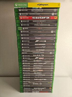 32 kappaletta XBOX One / Xbox series X Pelejä