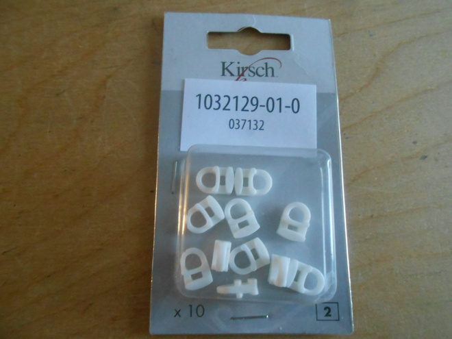  Kirsch-merkkisiä verholiukuja I-kiskolle. 