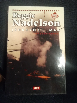 Reggie Nadelson: Järkkynyt maa