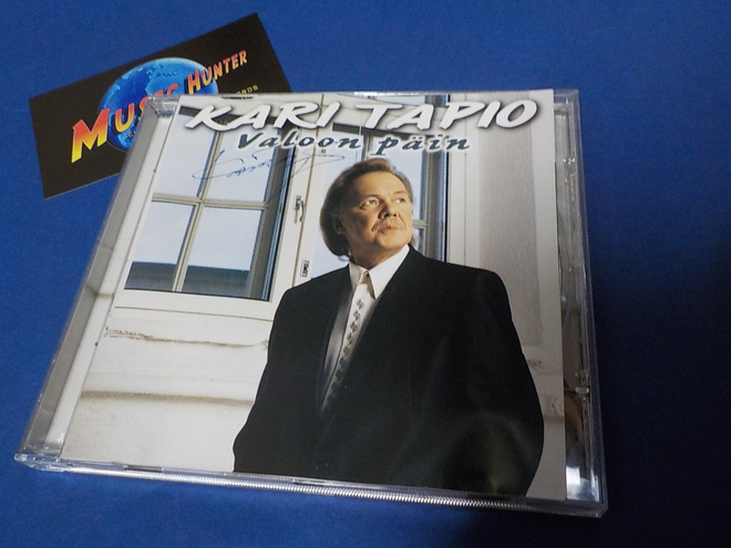 KARI TAPIO - VALOON PÄIN CD NIMMARILLA