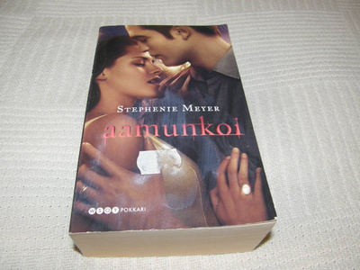 Stephenie Meyer Aamunkoi   -pok